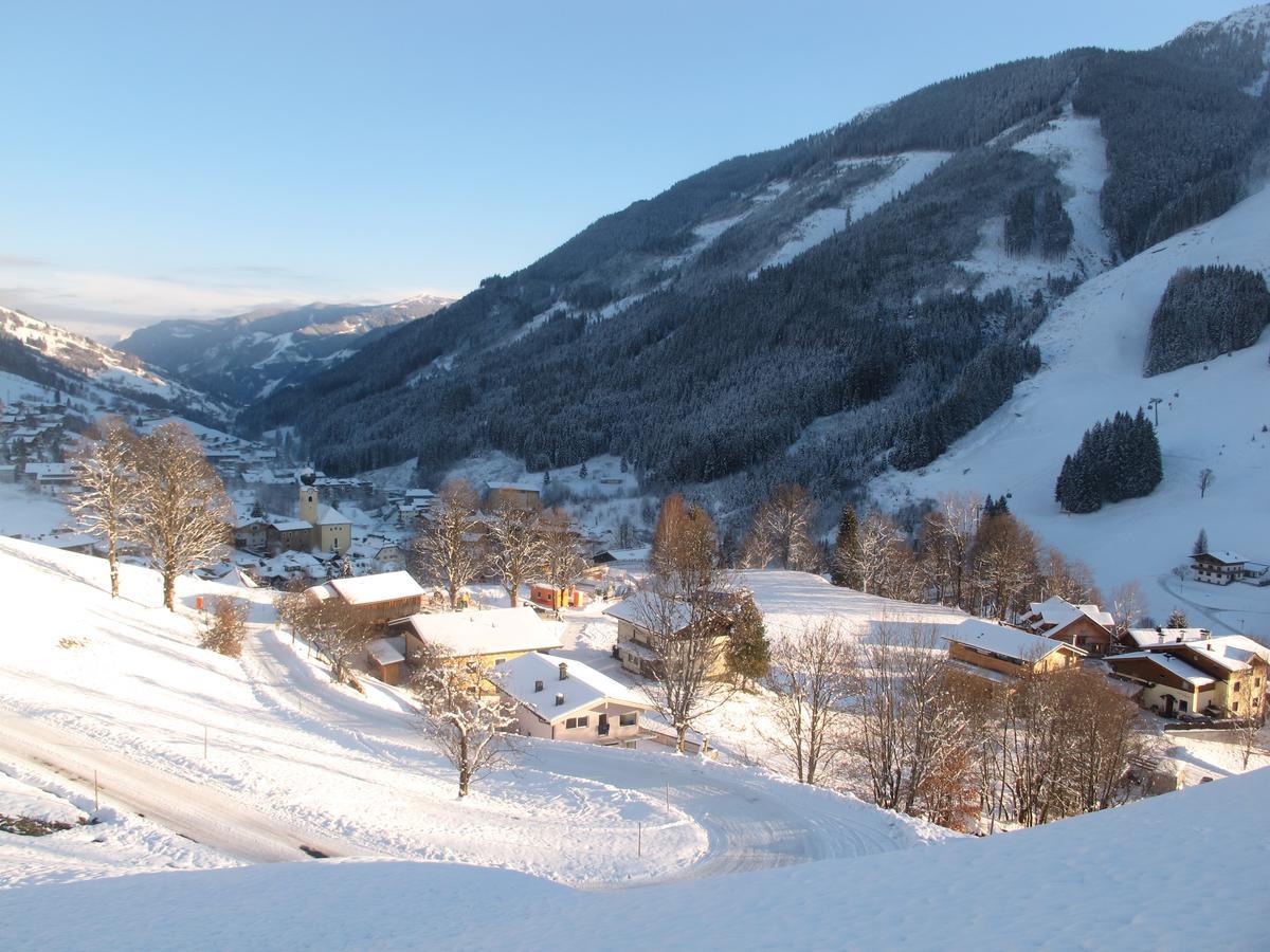 Saalbach Apartments Landhaus Bernkogel - Ski In Ski Out Экстерьер фото